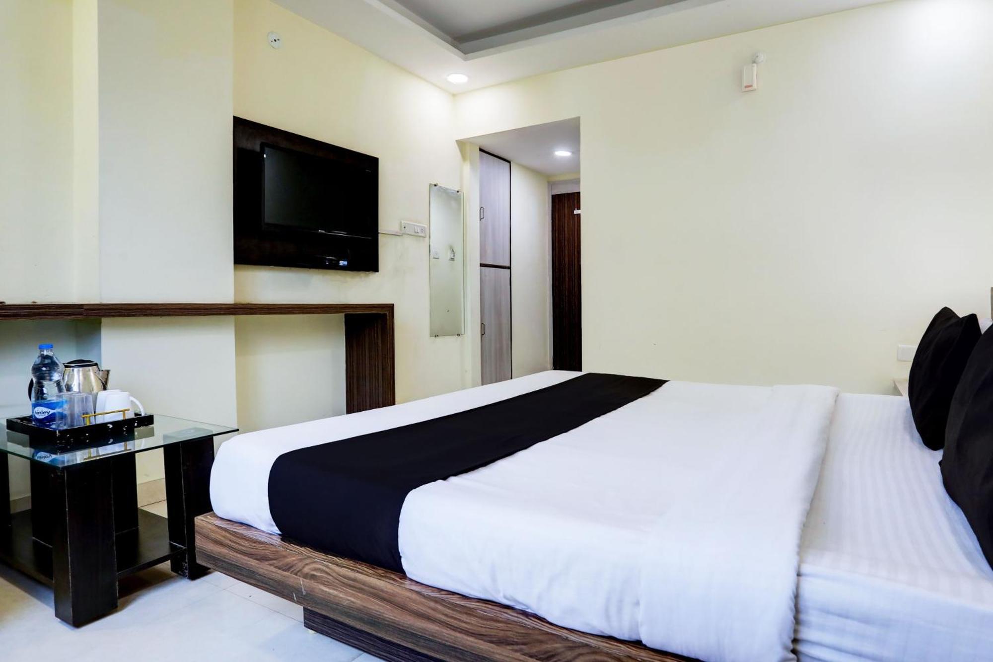 Super Townhouse Hoshangabad Road Near Aashima Mall Samarda Kaliasot Экстерьер фото